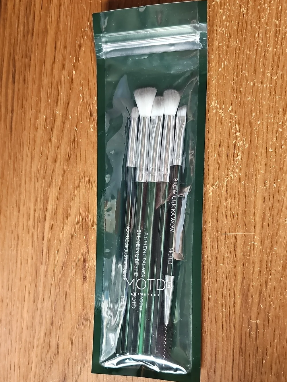 New MOTD Green and Silver Eye & Brow Brush Set